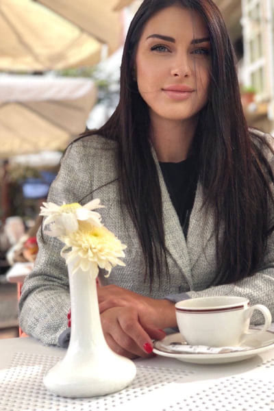 How to approach a beautiful girl?
